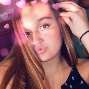 Meet your Posher, Deana